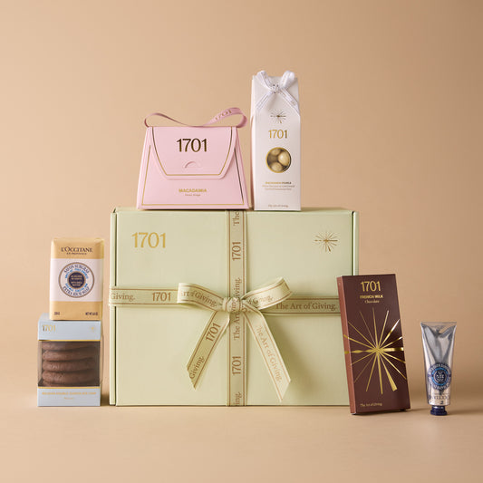 Lady of Luxury - 1701