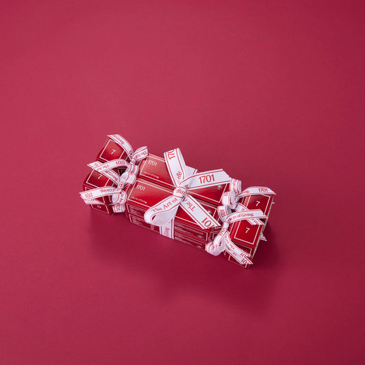 Set of 4 Red Macadamia Nougat Filled Crackers (60g per cracker) - 1701