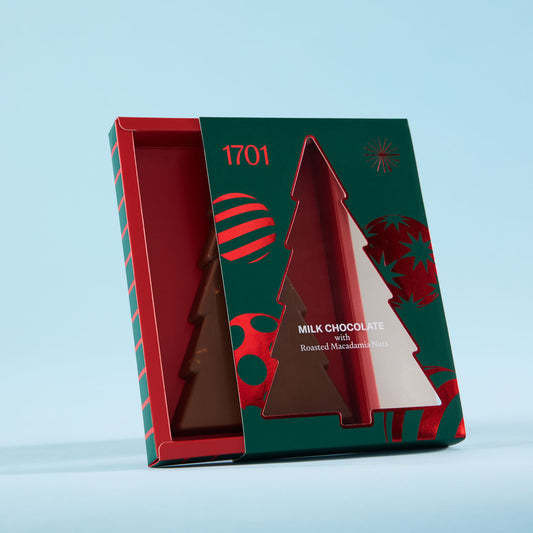 Milk Chocolate Tree with Macadamia Nuts (90g)