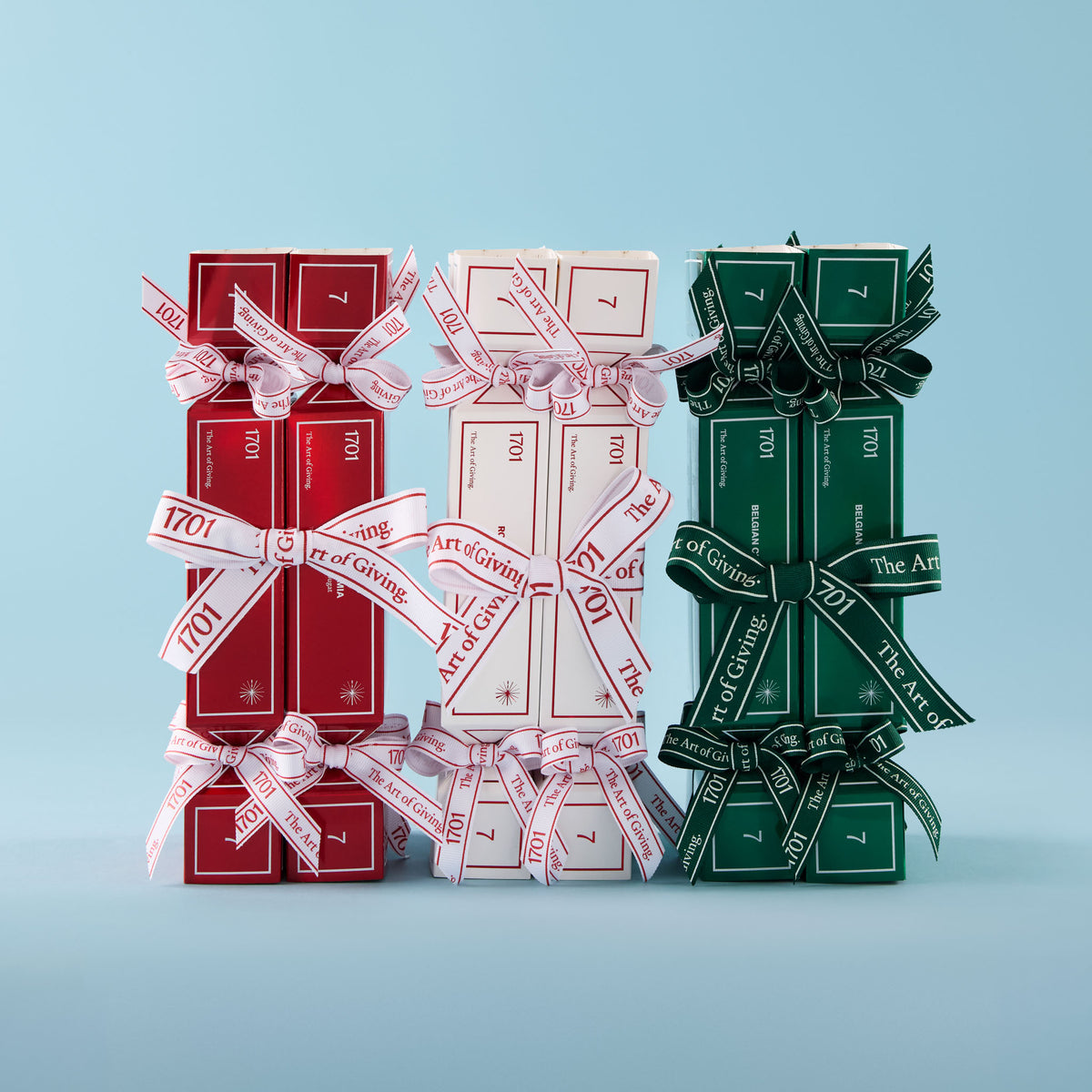 Set of 4 Festive Crackers (60g Per Cracker)